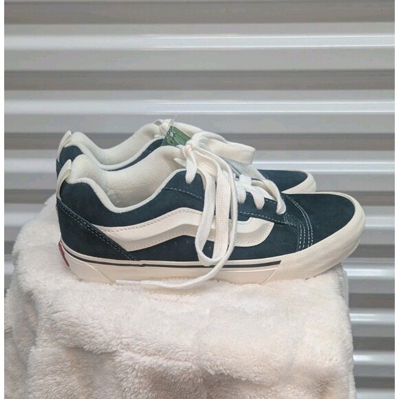 Vans Knu Skool Size 6 Mens / 7.5 Women's Suede Green Sneakers - Picture 9 of 14